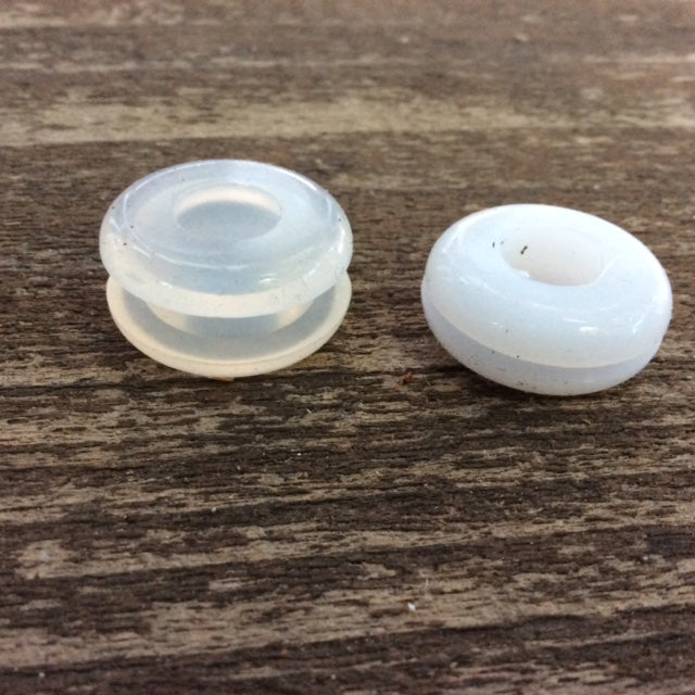 Silicone Grommet and Bung for Glass Lids or Plastic Lids